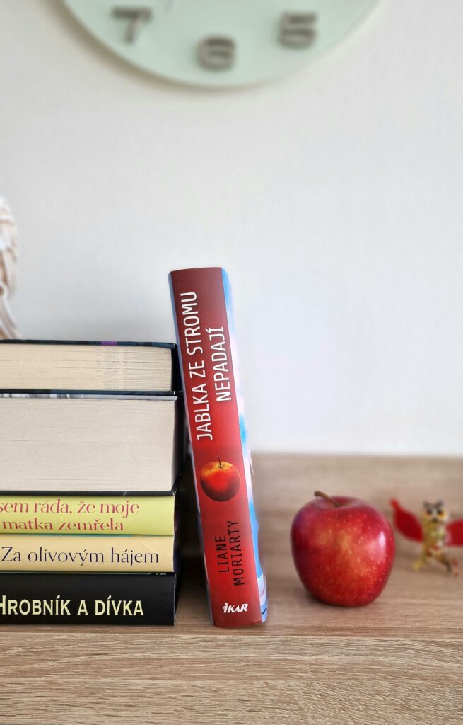 jablka-ze stromu-nepadaji-liane-moriarty