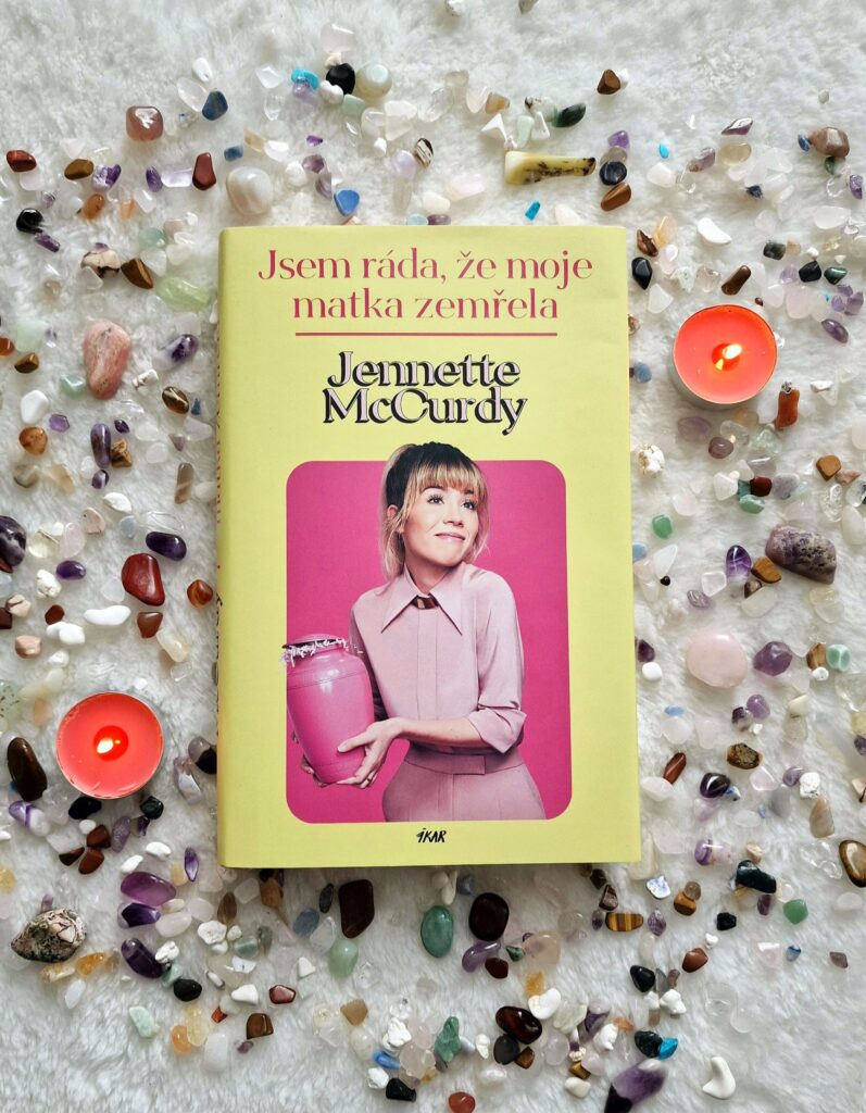 jsem-rada-ze-moje-matka-zemrela-jennette-mccurdy